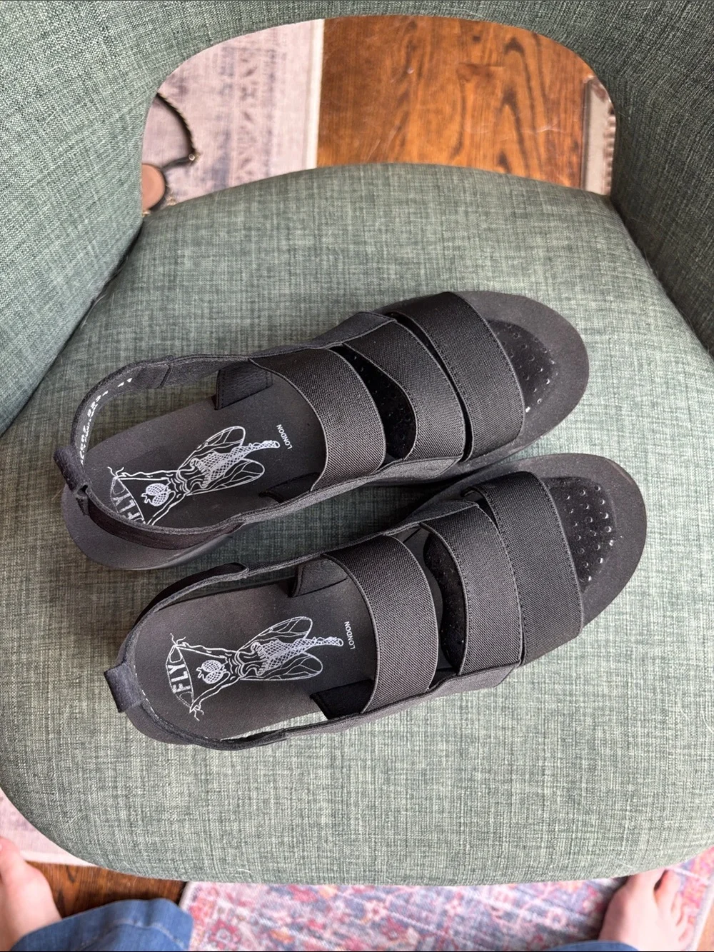 Fly London Women's Yere847fly Sandal Black chunky platform Slide Sandals 9/9.5